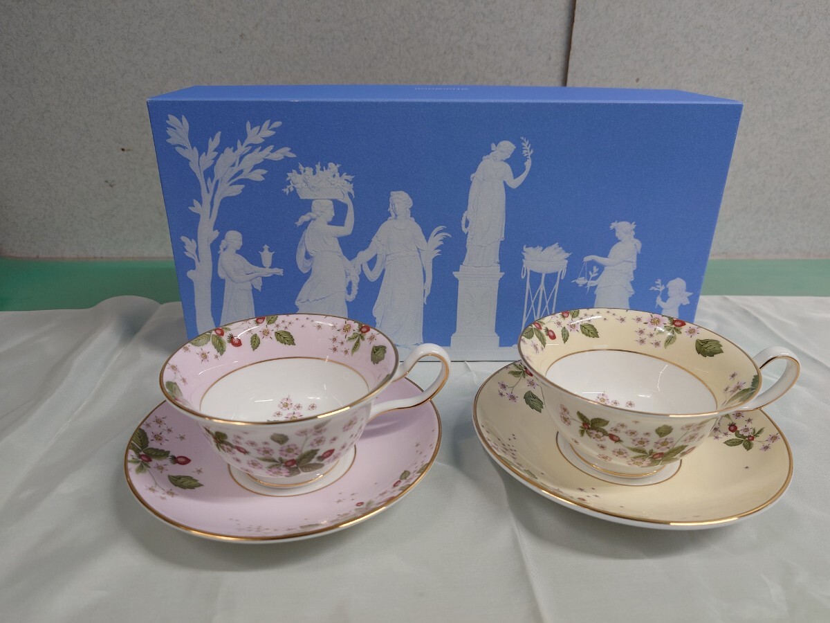 ● 廃盤 希少 箱入 未使用品 Wedgwood ウェッジウッド ワイルドストロベリー ブルーム カップ＆ソーサー 2客セット ピンク/イエロー ④