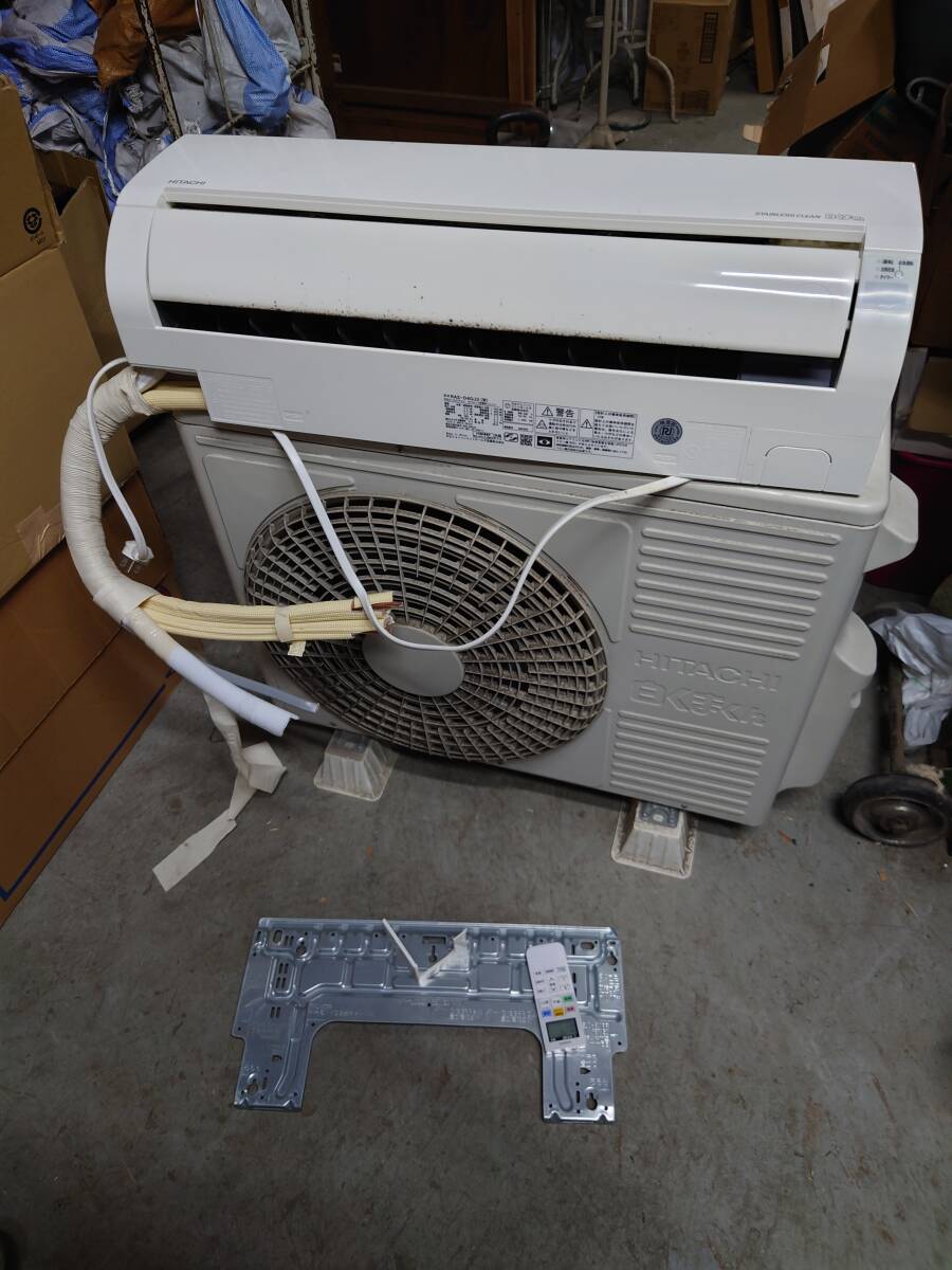 近隣送料無料 日立 RAS-D40J2 RAC-D40J2 エアコンステンレス・クリーン 白くまくん おもに14畳用 2019年モデル 200v　単相