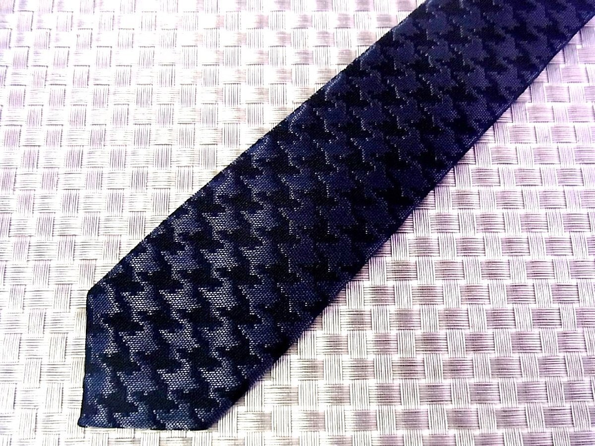 ★RB5042★【ナロータイ】パーフェクトスーツファクトリー【美品】ネクタイ