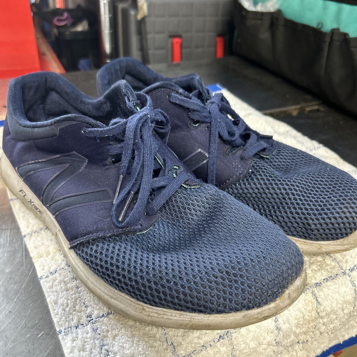 ニューバランス ランニングシューズ　軽い　28cm