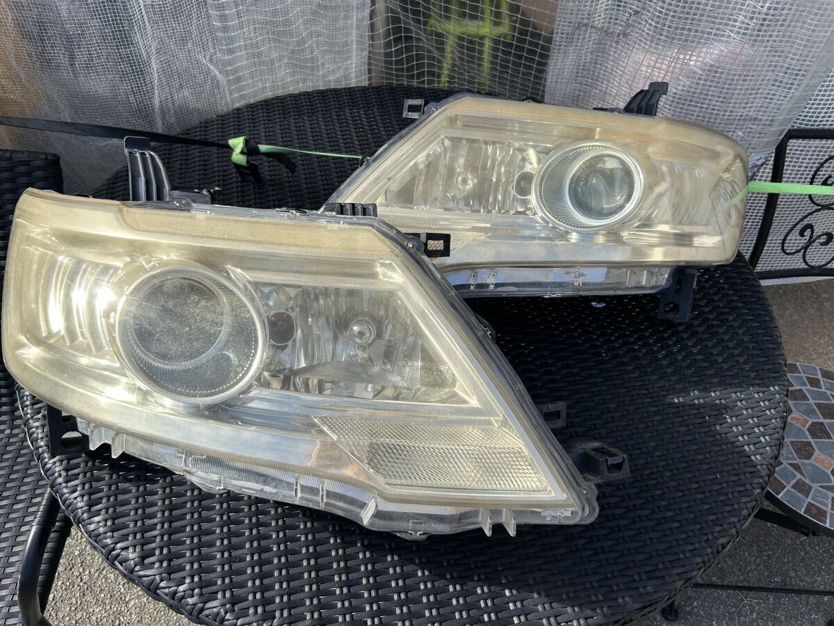 セレナ　cc25 ヘッドライトです。 左右セット
