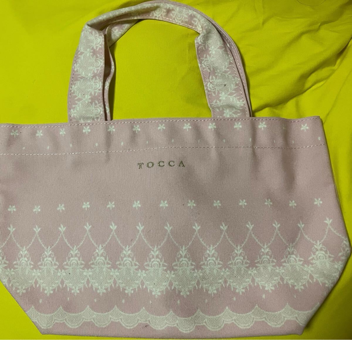 メ5058 新品　トッカ　ミニトートバック　可愛らしいピンク色