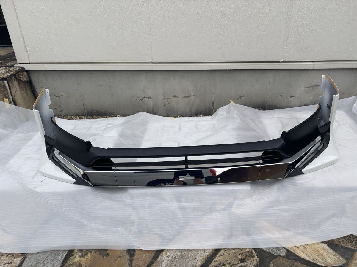新品　ノア 80 フロントスポイラー スポイラー用LEDデイタイムランプセット TRD ホワイトパール 070 76084-ZR840-A0 ZRR80W ZRR85W ZWR80W