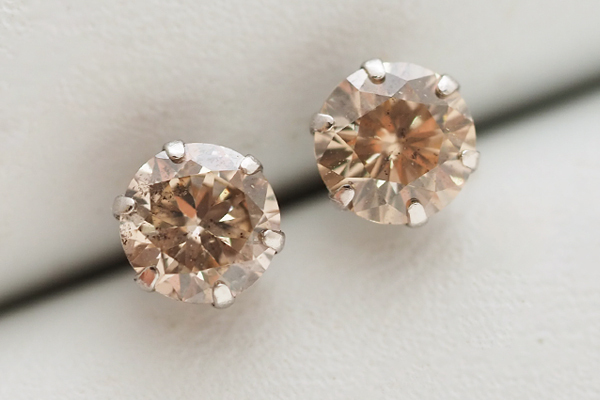 計1ct！！輝き・テリ◎Pt900 プラチナ900 ブラウンダイヤモンドピアス 各0.5ct 一粒ダイヤピアス プラチナダイヤ 天然石 スタッドピアス