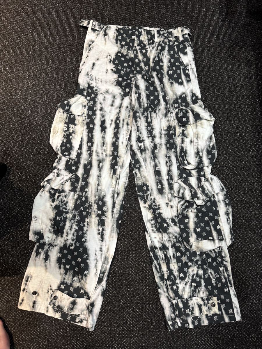 AMIRI Bleached Cargo Pants With Monogram Motif ブリーチカーゴパンツウィズモノグラムモチーフ　定 367200