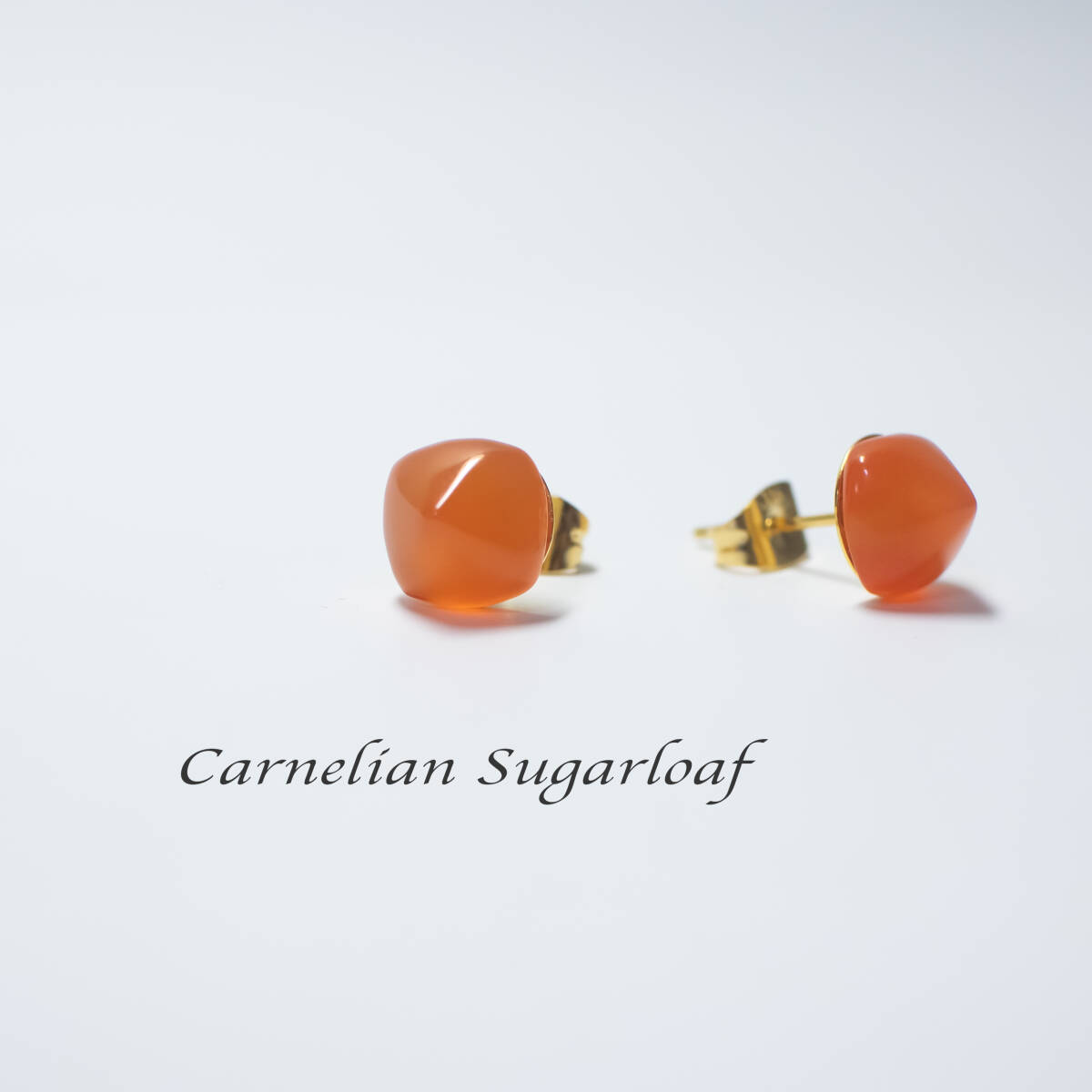 天然石◆カーネリアン シュガーローフ ピアス◆サージカルステンレス 金属アレルギー対応 ゴールド