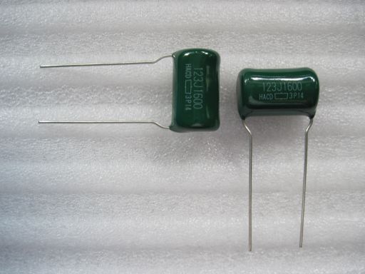 SB03　日本ケミコン ＰＰフィルムコンデンサ　FHACD162V123JKLDZ0？　0.012μF　1600V　未使用品ですが、長期保存品　2個セット