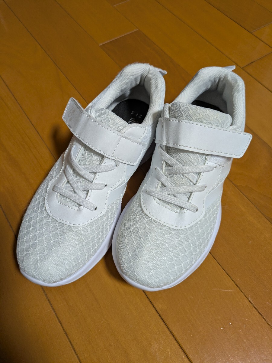 Scholar キッズ　上履き　使用回数少ない中古美品　サイズ21.5　クリーニング済