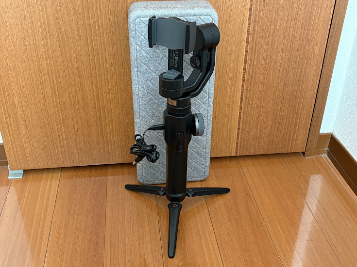 ★極上美品★ ジーウン ZHIYUN SMOOTH 4 スマートフォン用 ジンバル 電動 スタビライザー ★専用ケース付★ #1025-7a