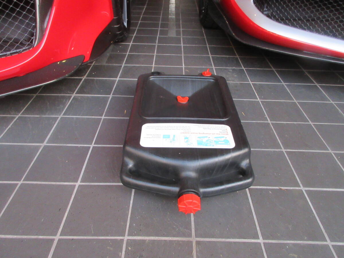 新品未使用★オイルチェンジ用トレイタンク　60cmX33cmX12cm 抜いたオイルを直接タンクに貯められます！