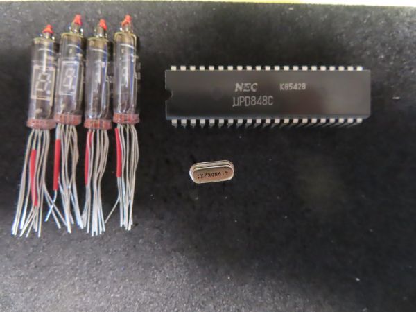 【新品 未使用】 NEC 時計IC uPD848C ＆ 蛍光表示管 VFD LD8035E 部品セット （在庫３セット有り）