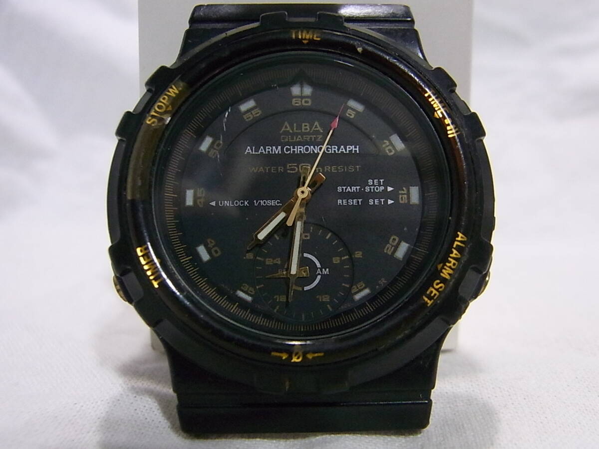 現状品 SEIKO ALBA QUARTZ V600-6020 セイコー アルバ クォーツ アナログ(本体のみ)【中古ジャンク品】