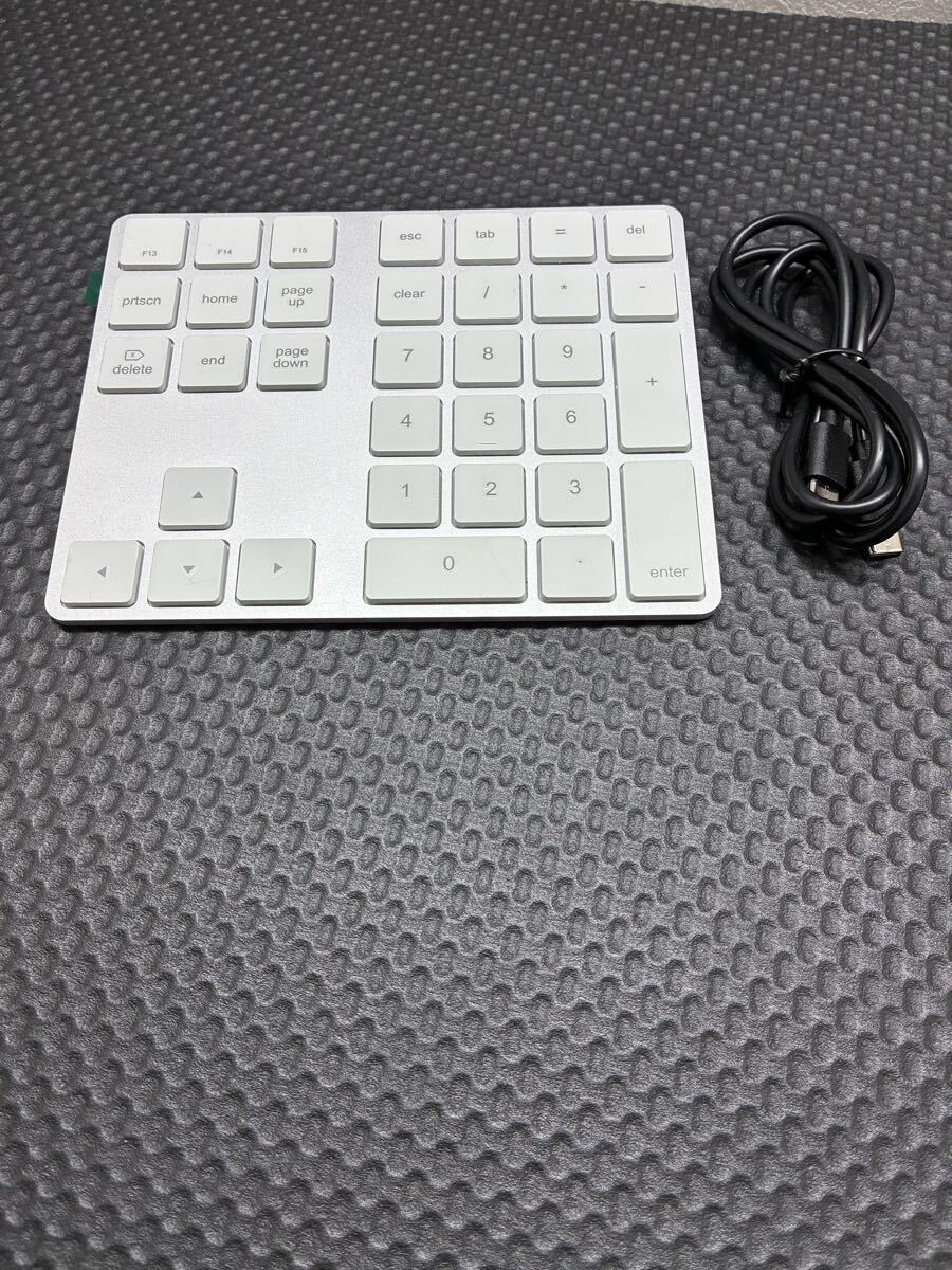 ★未使用保管品★Satechi　Bluetooth ALUMINUM Extended Keypad ST-XLABK