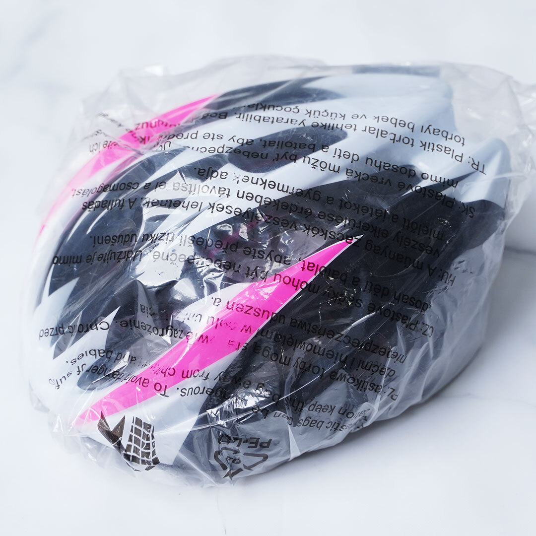 新品・未使用☆自転車ヘルメット　YD-3085　適応頭囲58～61cm　約190gの軽量型　空気が通りやすい構造　| ラスト1 | 新品 | 送料無料