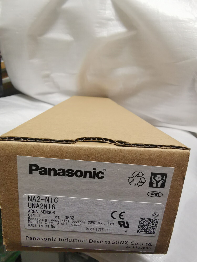 ★新品 Panasonic NA2-N16/UNA2N16 汎用超薄型エリアセンサ(光軸数16)/セーフティーライトカーテン 複数有(TH