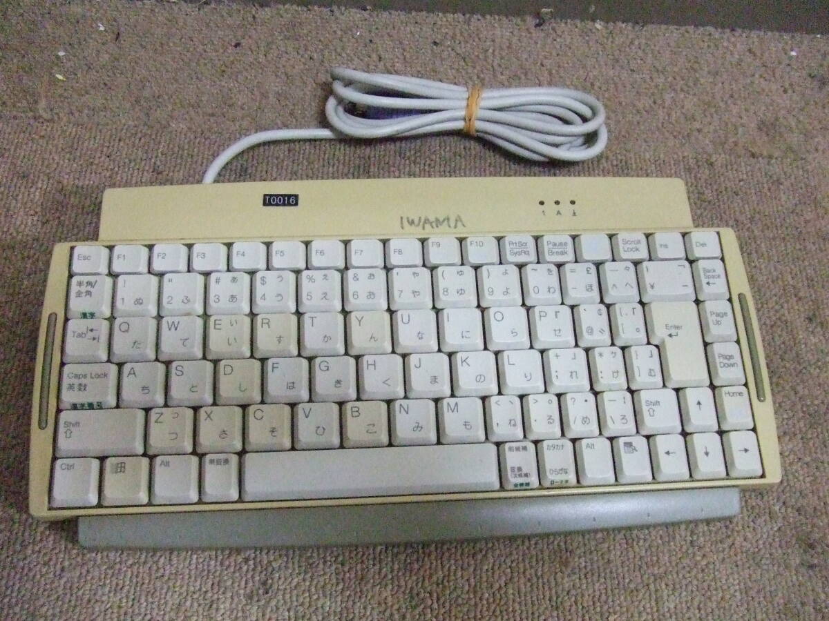 Q961 希少！BTC　ミニキーボード　PC　PS/2　9118 中古　未確認　現状　ジャンク