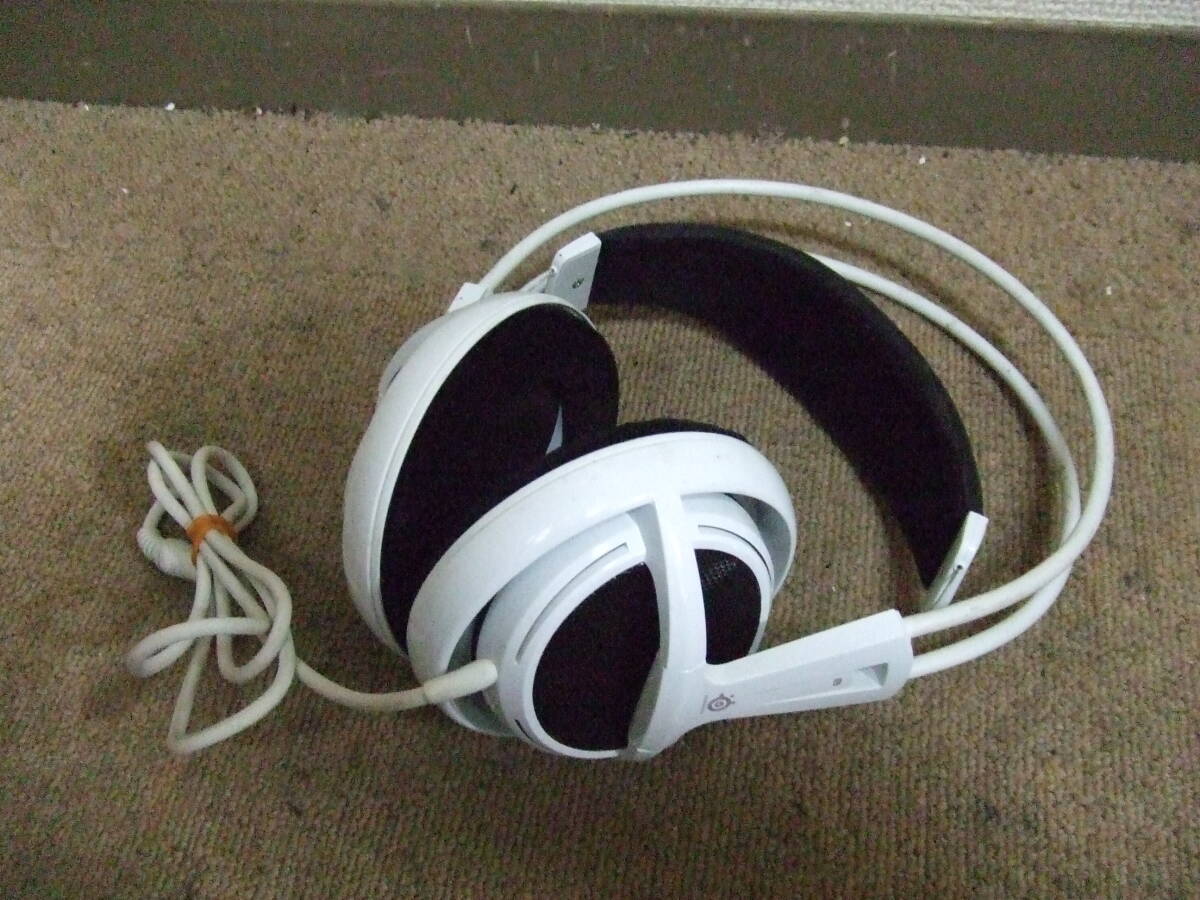 R372 Steelseries ヘッドホン 有線 Siberia v2 中古　本体