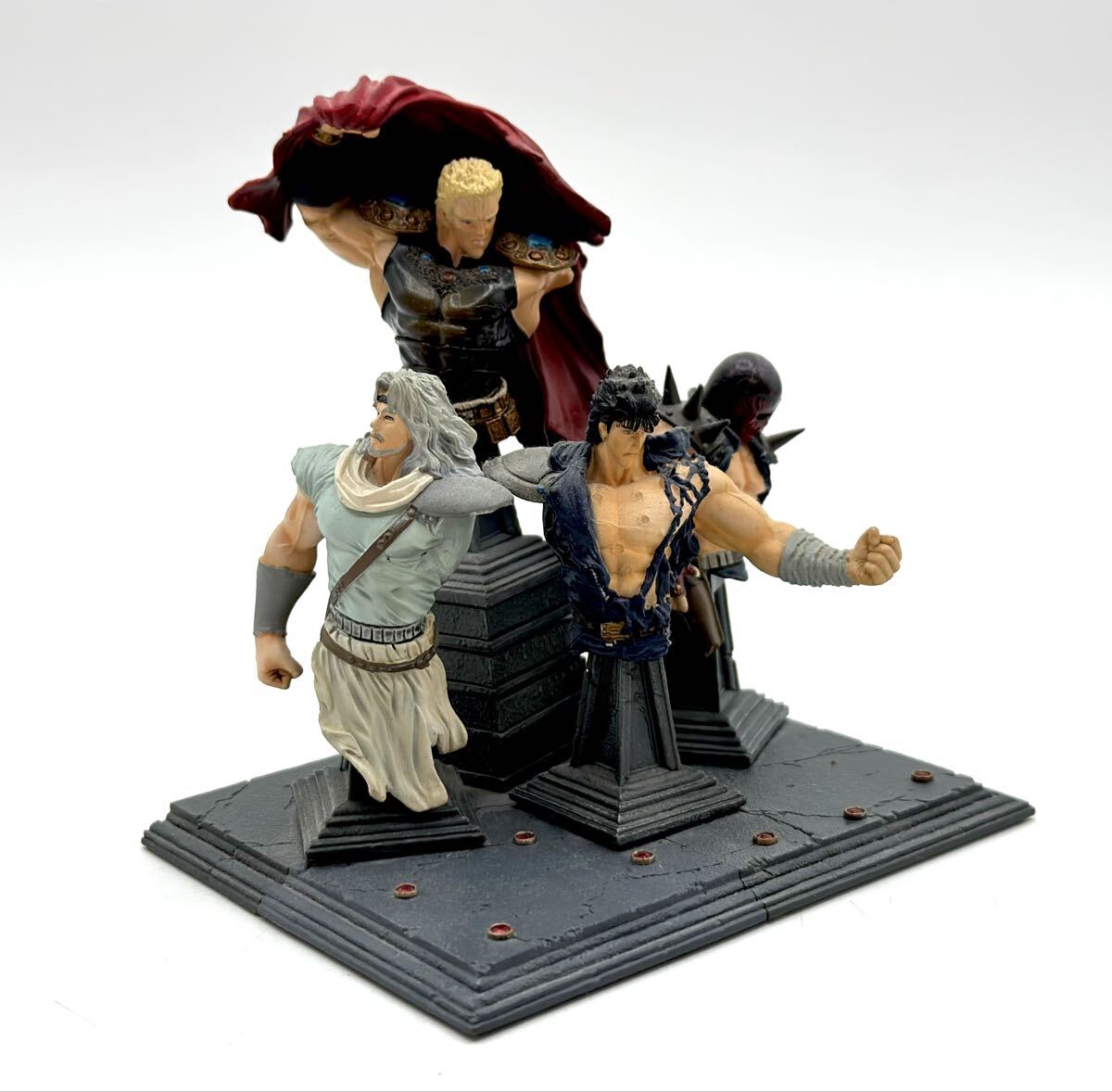 海洋堂 北斗の拳 究極胸像フィギュアシリーズ 第一弾 北斗神拳編 胸像 フィギュア■兵庫県姫路市から a2 25-4489