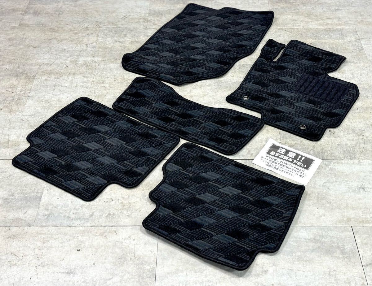 未使用/保管品■フロアマット マツダ CX-5 MAZDA 日本製 ミックスグレー マットセット カー用品 内装 車 社外品■兵庫県姫路市から 25-4400