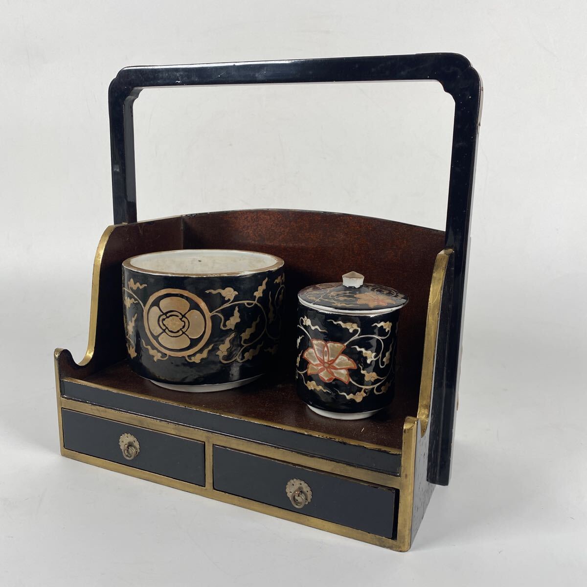 旧家整理品 家紋 蒔絵 煙草盆 時代 梨地 漆器 漆芸 茶道具 莨盆 喫煙具 大名道具 骨董品 古美術品 箱付 横25.5cm 高さ25.5cm【1027】