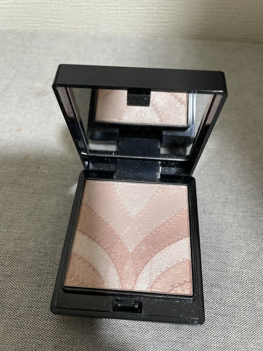 新同即決　限定　クレドポーボーテ プードルプールルコール　ボディパウダー　