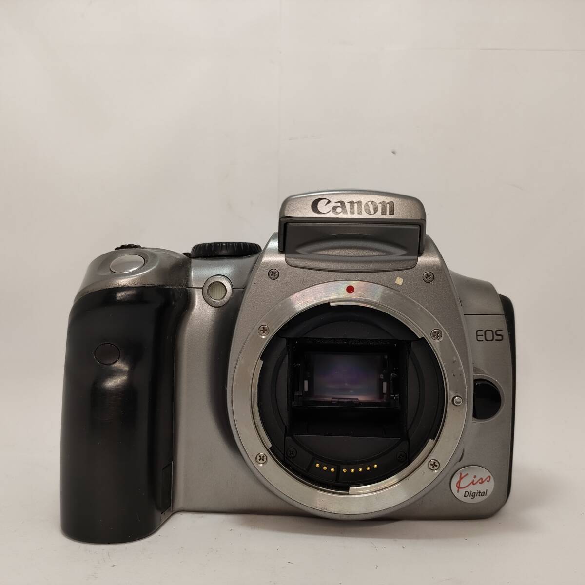 A626) Canon EOS Kiss Digital ボディ ジャンク品
