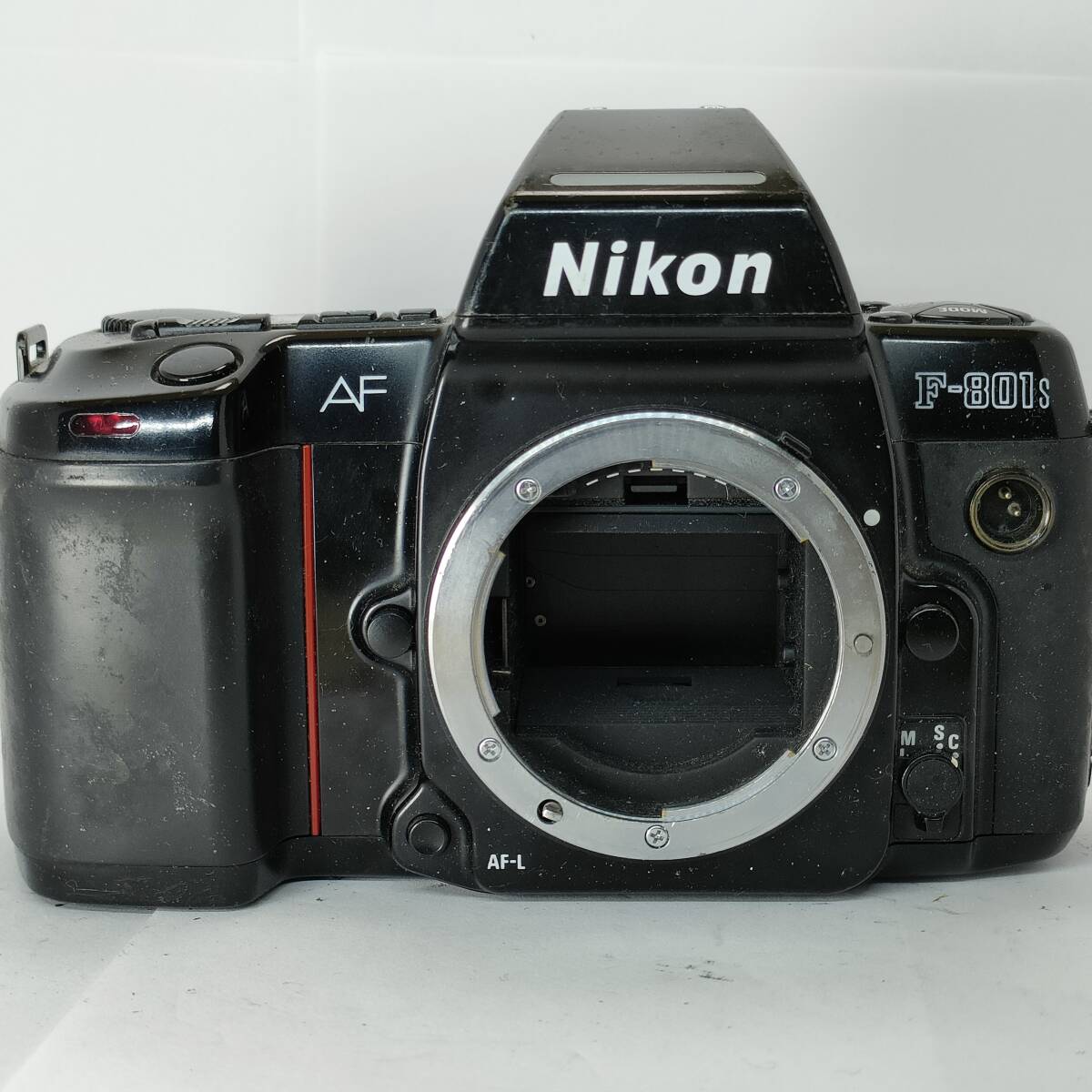 A807) Nikon F-801s ニコン フィルム一眼レフカメラ ボディ ジャンク