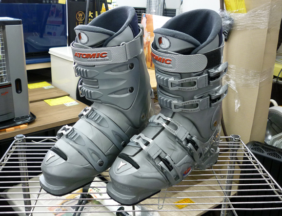 ATOMIC Betaflex 9.05 スキーブーツ サイズ25.0-25.5cm 4バックル ソール長296mm アトミック スキー靴 