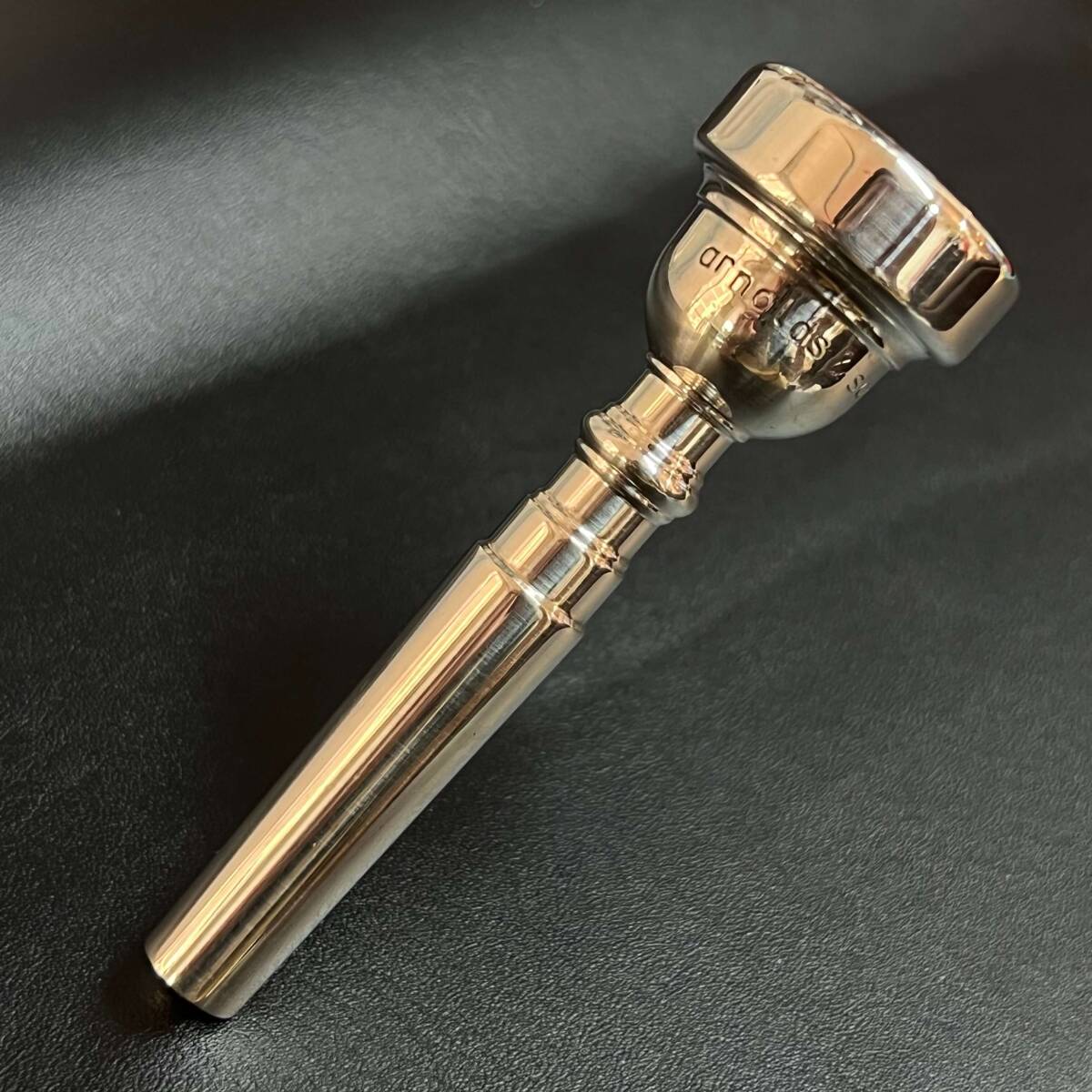 Arnolds & Sons ／アーノルズ・アンド・サンズ DK トランペット用マウスピース 中古品