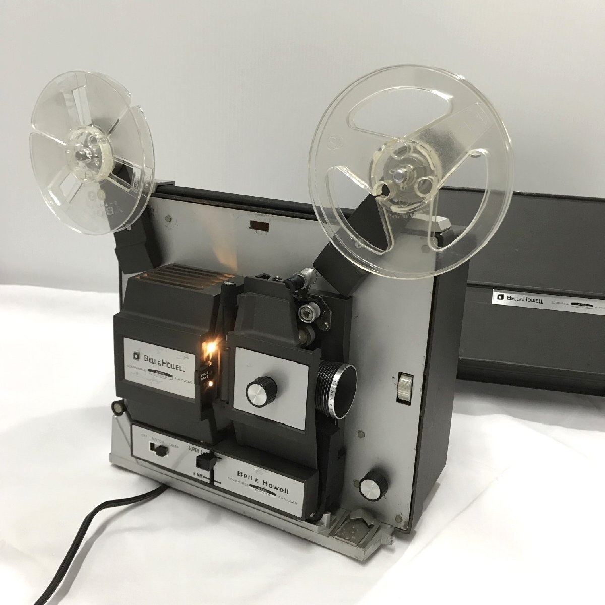 ジャンク 8mm 映写機 BELL&HOWELL ベルハウエル 8ミリ AUTO LOAD SUPER8 60Hz仕様 MADE IN U.S.A 通電のみ確認 長期保管品 現状品【道楽