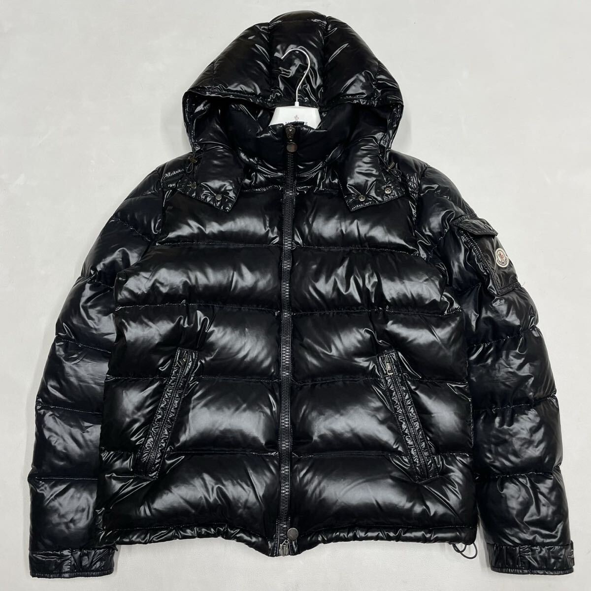 美品 サイズ5 MONCLER モンクレール MAYA マヤ ダウンジャケット ブラック 黒 光沢感