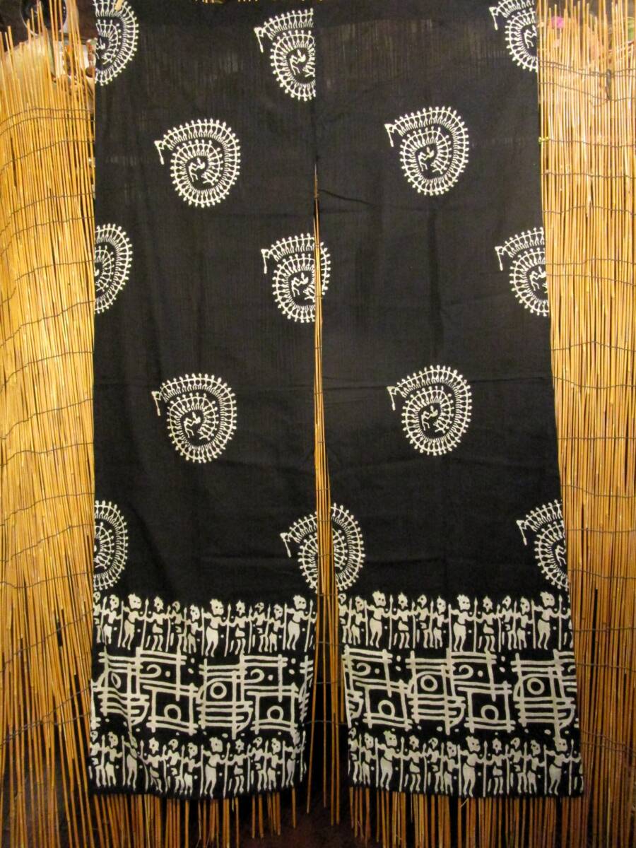 ④新品＊インド綿＊アジアンプリント＊暖簾＊のれん