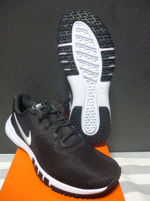 格安即決！NIKE FLEX CONTROL TR4 002カラー 28.0cm 新品 