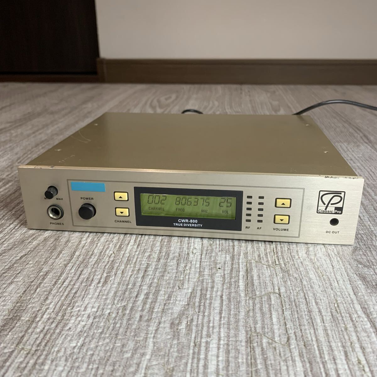 ③ Classic Pro クラッシックプロ CWR-800 UHF レシーバー TRUE DIVERSITY 通電確認のみ
