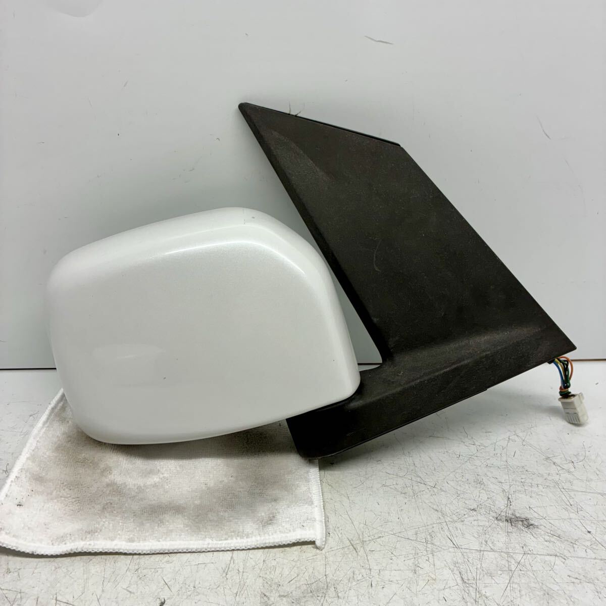 美品 三菱 H81W H82W H91W H92W EKワゴン オッティ ドアミラー サイドミラー 右側 運転席側 R 7ピン 7P 白 ホワイト W13 動作OK P71577