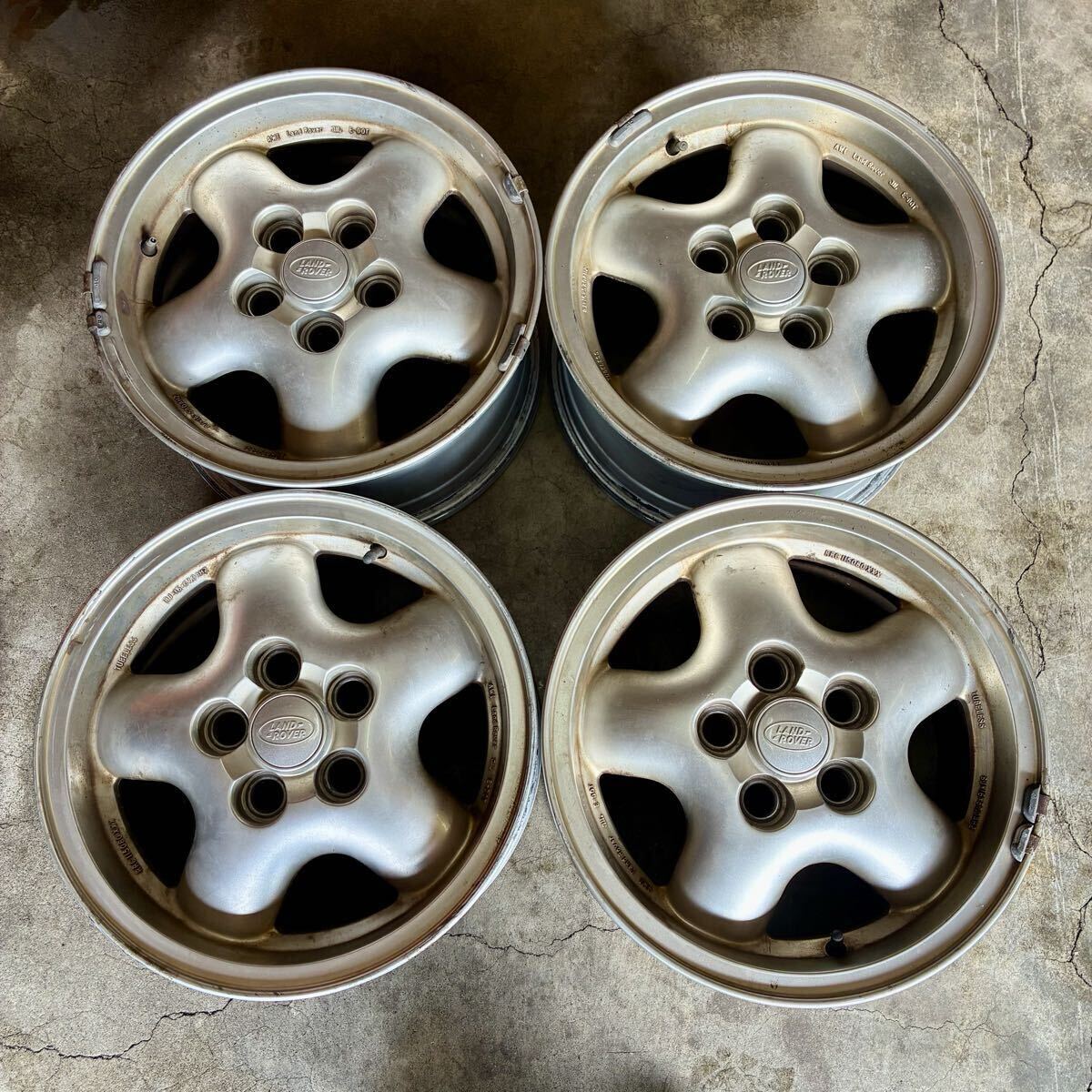 LAND ROVER ランドローバー レンジローバー 純正 ホイール アルミ 16-8J +57 PCD120 ハブ径70mm 5穴 4本セット 16インチ ディスカバリー 