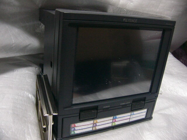 ★動作保証美品★ KEYENCE TR-W500＋TR-TH08 5型タッチ型ポータブル データレコーダ
