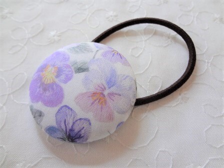 *ハンドメイド*リバティ*Margaret Annie/ビビット*Think of Me/パステルモーヴ*３８ｍｍ*ヘアゴム*
