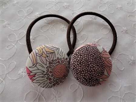 *ハンドメイド*リバティ*Small Susanna/ピンク*２７ｍｍ*ヘアゴム*２個セット*