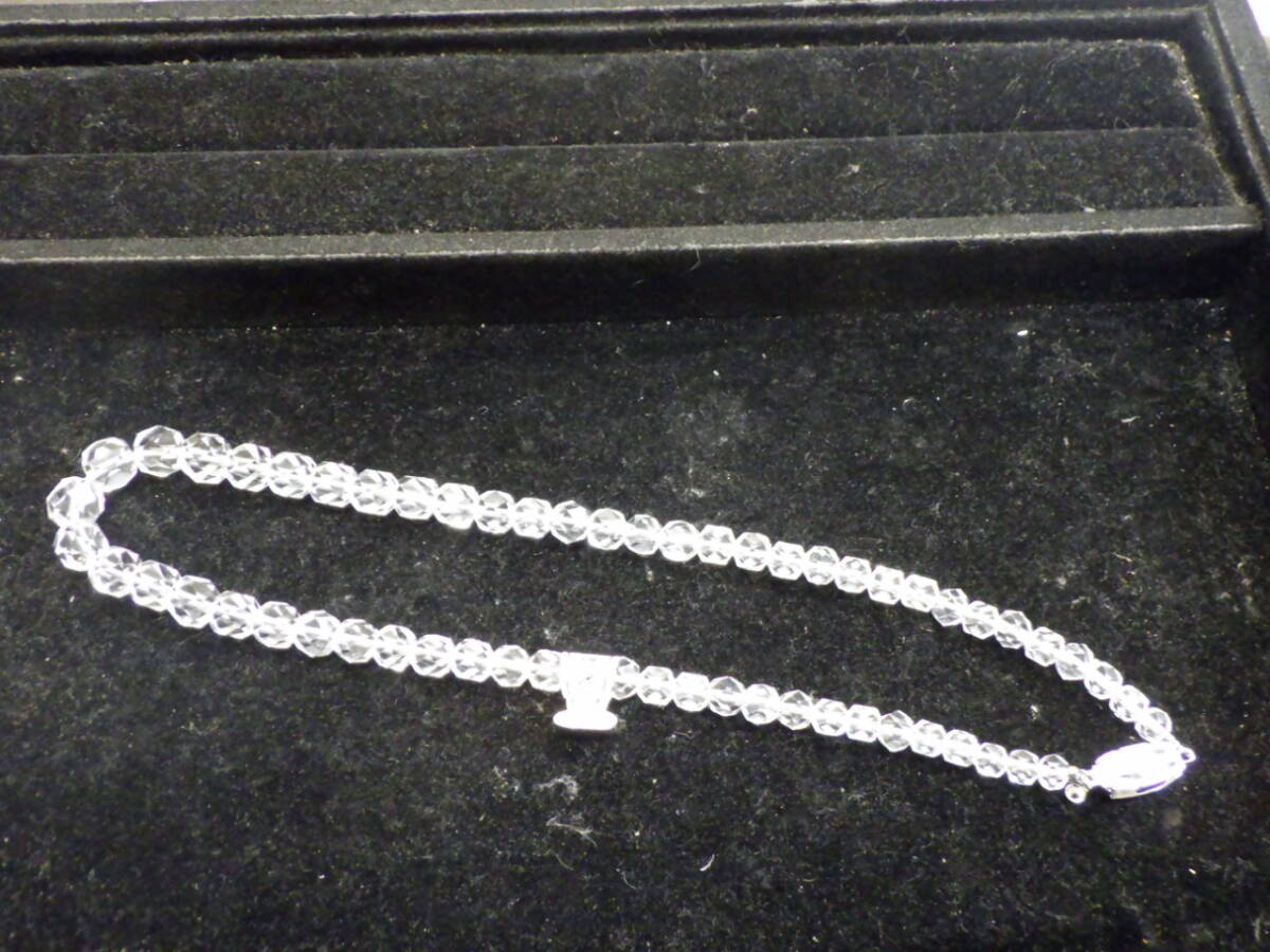 水晶　ネックレス　留め具シルバー