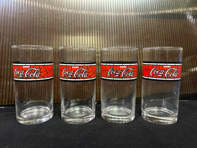 コカ・コーラ　1980年前後頃のノベルティグラス　未使用品4個セットA