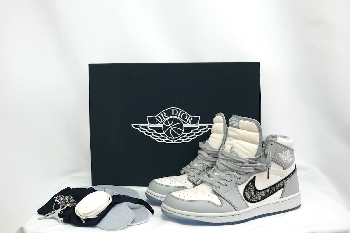 Dior Nike ディオール ナイキ Air Jordan 1 Hidh OG "DIOR" AIR DIOR エアジョーダン １ ハイカット グレー ホワイト US8 26cm