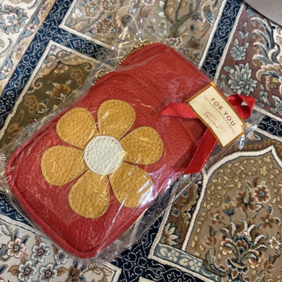 新品　ポシェット　赤　本革　肩紐付き