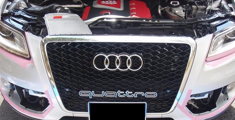 Audi アウディ quattro クワトロ クアトロ グリル エンブレム マットブラック 艶消し 420mm×33mm