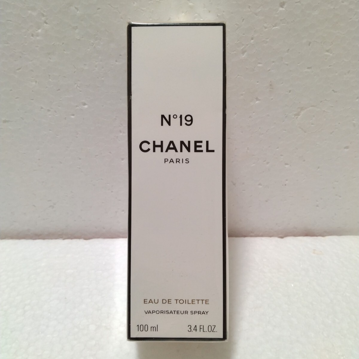 未開封　シャネル　No19　オードトワレ　EDT 100ml CHANEL No.19 EAU DE TOILETTE 　送料無料