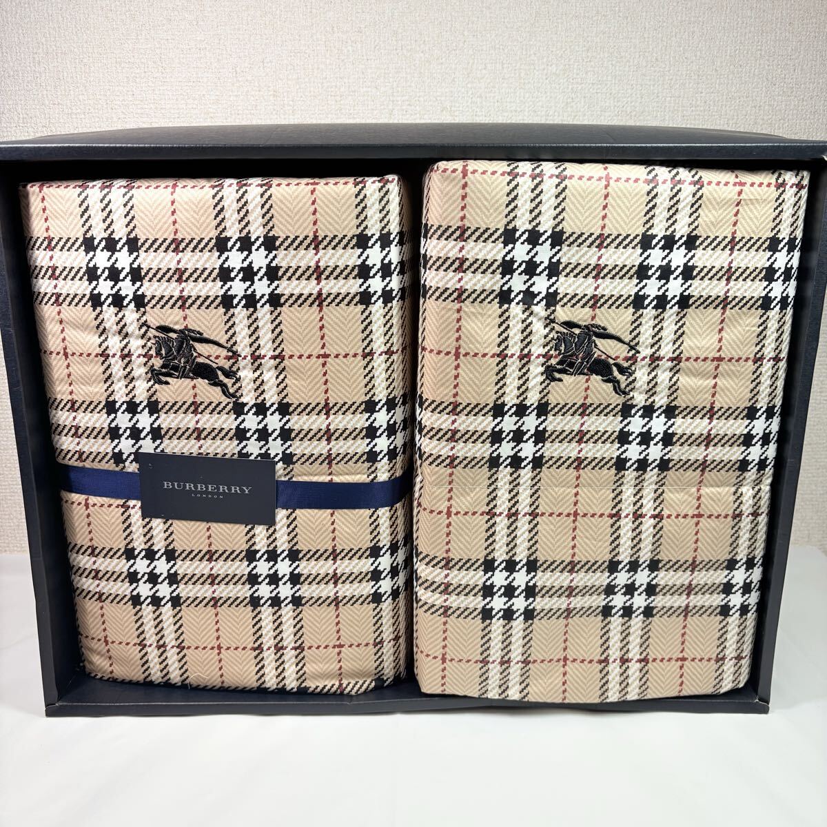 美品未使用品　BURBERRY LONDON バーバリーロンドン　ノバチェック　2点　羽毛肌掛け布団 150×200cm 箱無し発送
