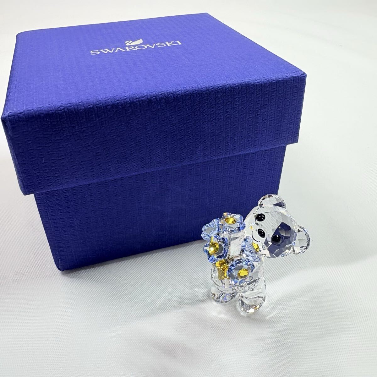 美品　Swarovski 置物 Krisベア Forget-me-not スワロフスキー　 オブジェ　クマ
