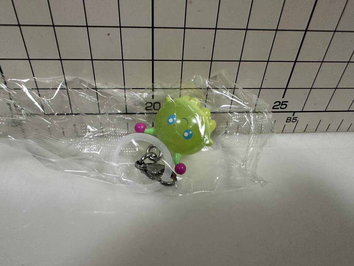 宇宙のなかま　めじるしアクセサリー2　宇宙人A　ガチャ　バンダイ　カプセルトイ　宇宙人　