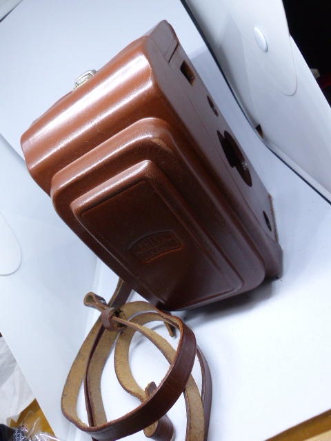 超美品 ZEISS IKON 二眼 本革ハードケース ストラップ付