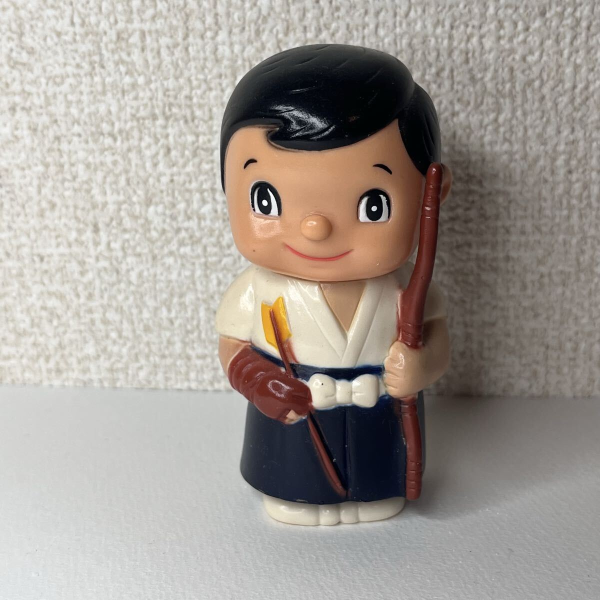 ② 当時物 ソフビ 貯金箱 弓道/北洋相互銀行/ほくよう相銀/レトロ/フィギュア /ビンテージ /人形/ 非売品/ノベルティ/企業物